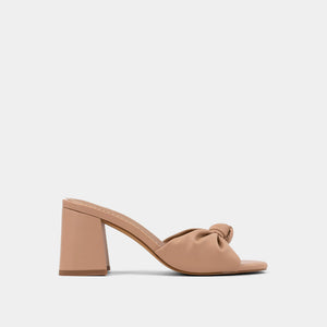 Emily Heel Nude