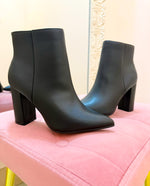 Bellfleur Bootie Black PU
