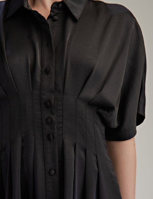 Pretty Pleat Say Yes Midi Dress Black