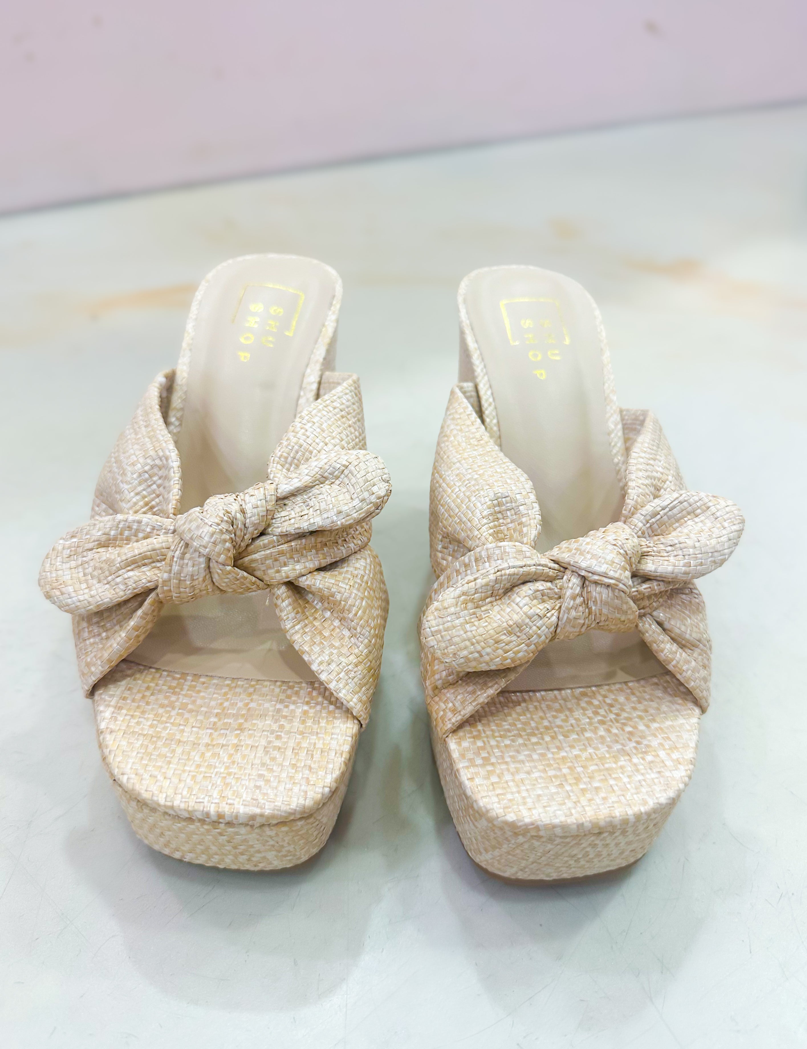 Lisa Wedges