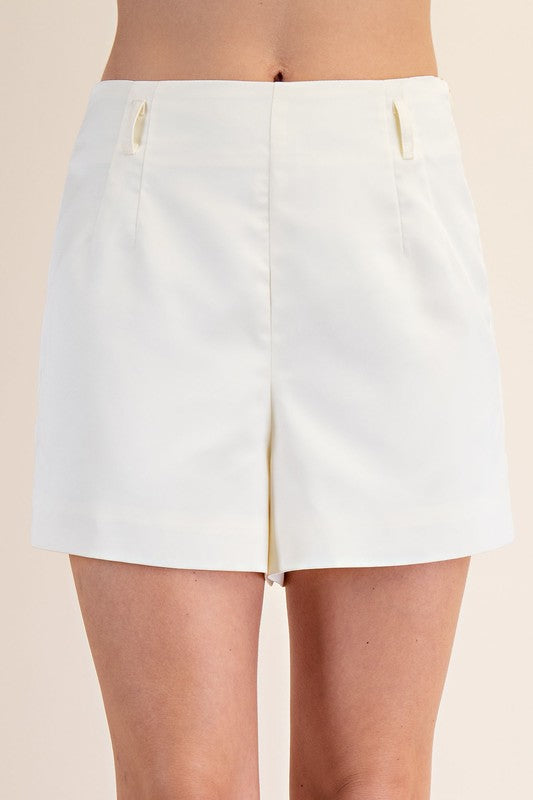 Smooth Like Satin Shorts Cream