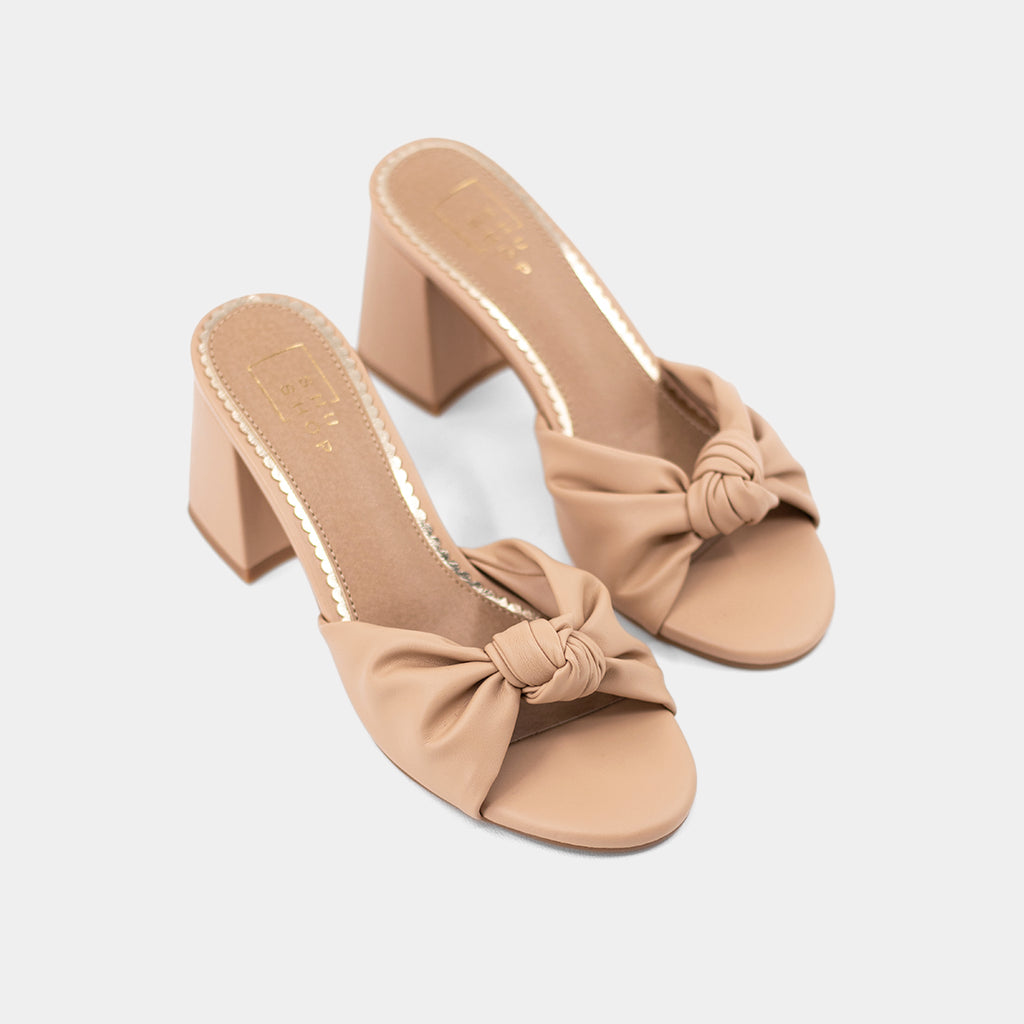Emily Heel Nude