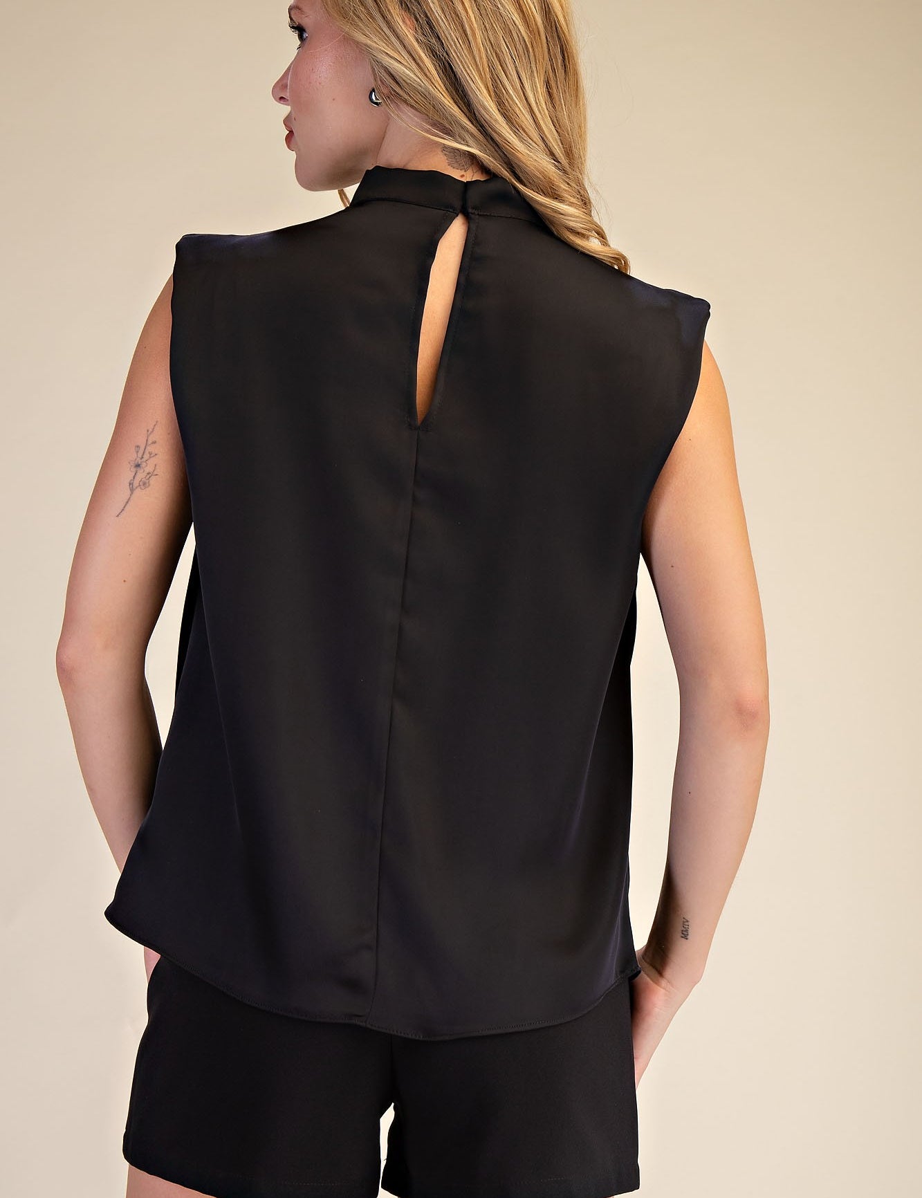 Glamorous Poise Top Black