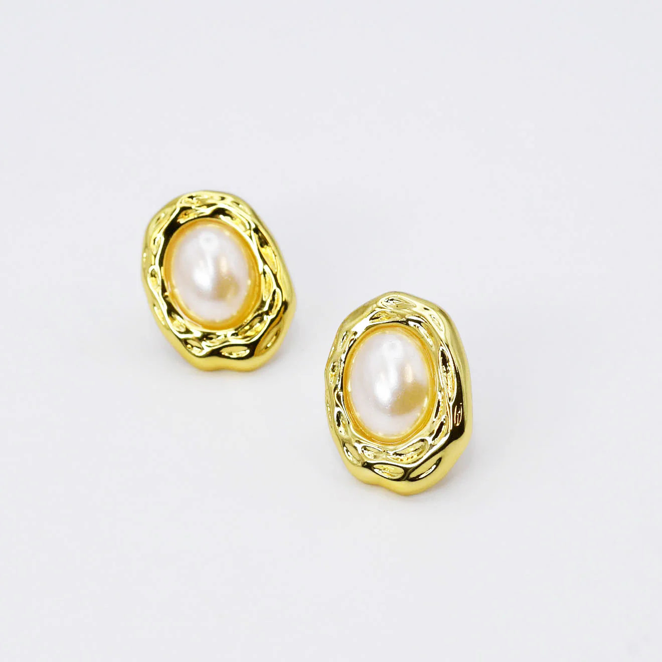 Pearl Gold Bean Stud Earrings