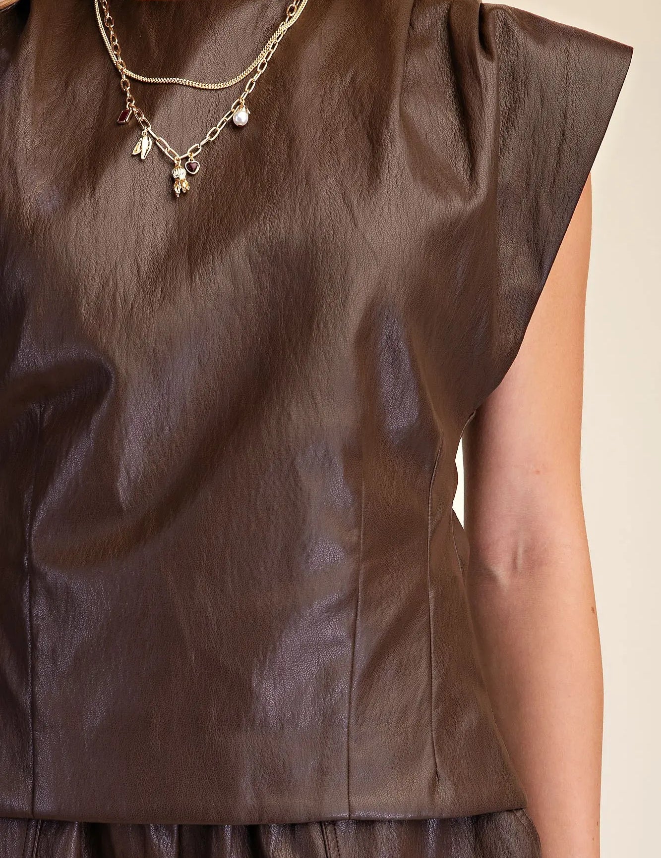 Unapologetically Chic Top - Brown