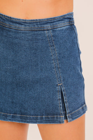 Concrete Confidence Skort Dark Wash