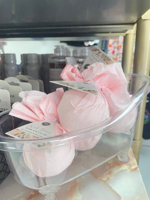 Bath bomb